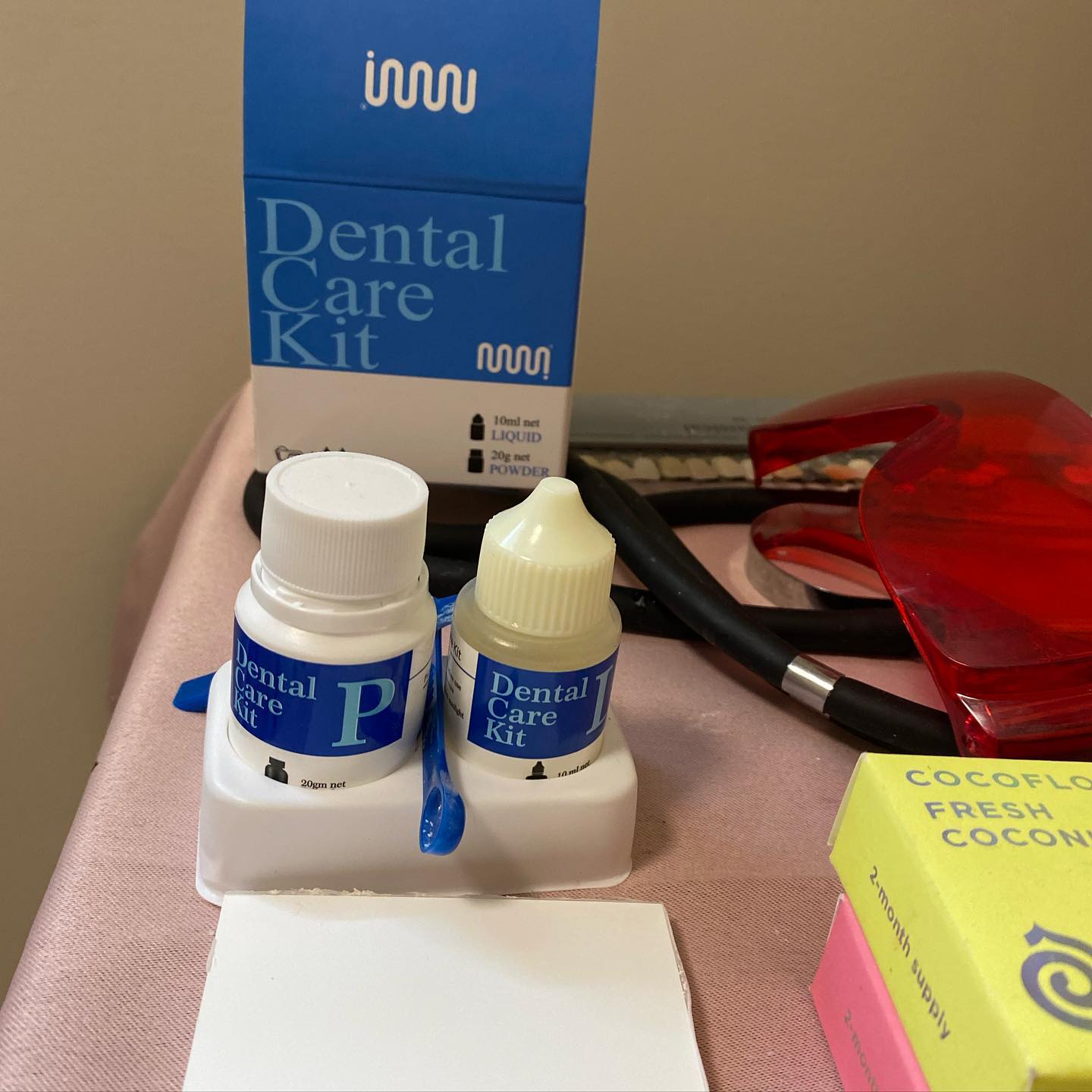 *AD*
🦷🦷🦷
The dental care kit is my new go to! It has all the necessary products for tooth restora