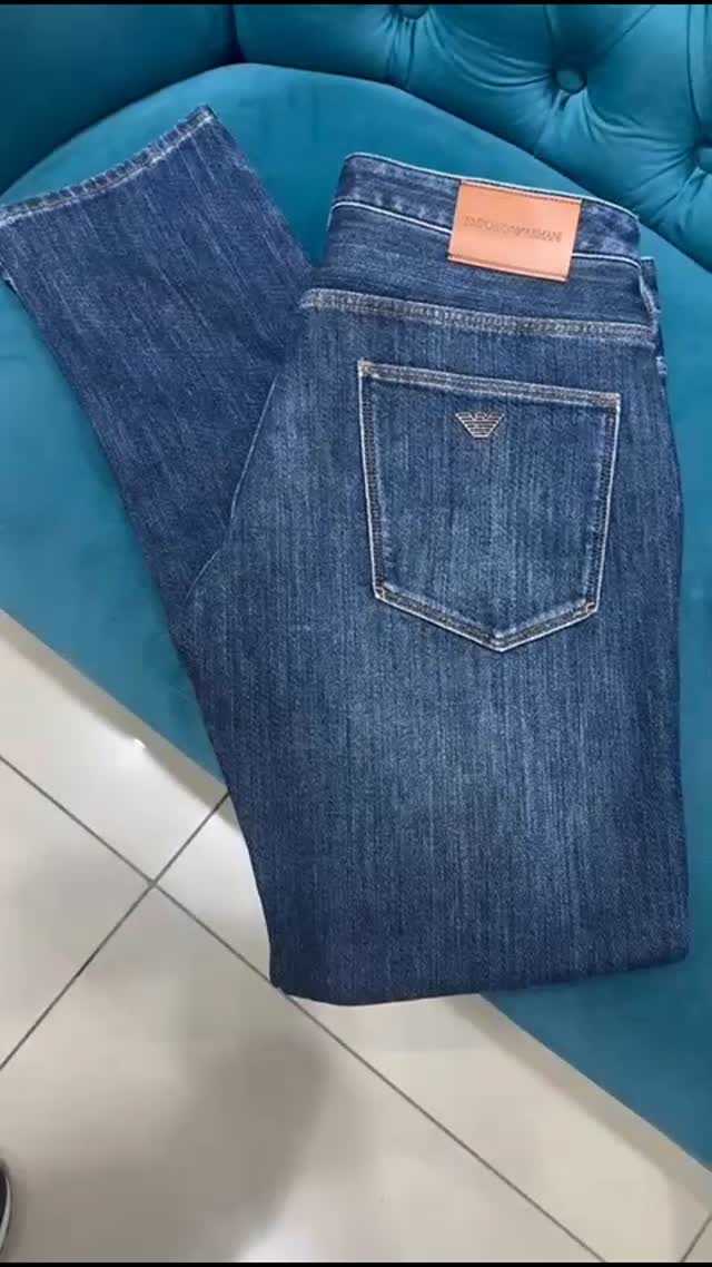👖 Elevate your fit with Emporio Armani jeans, now at Retro Designer Wear! 🔥 

Perfectly crafted fo