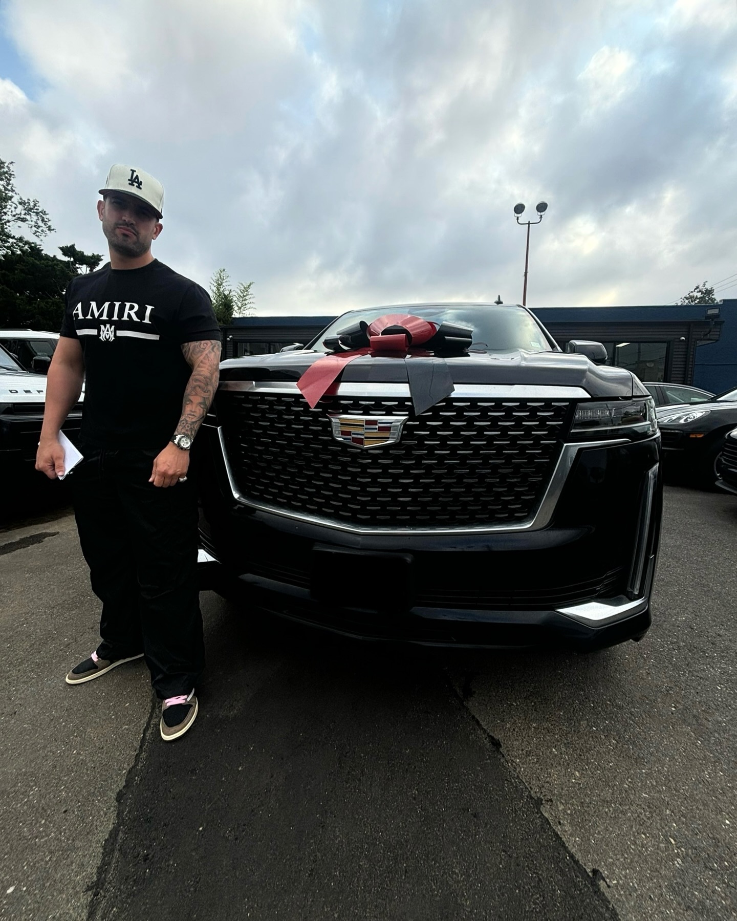 New beginnings in motion, my new Escalade ESV is looking shiny. Newest cop, what do you guys think? 