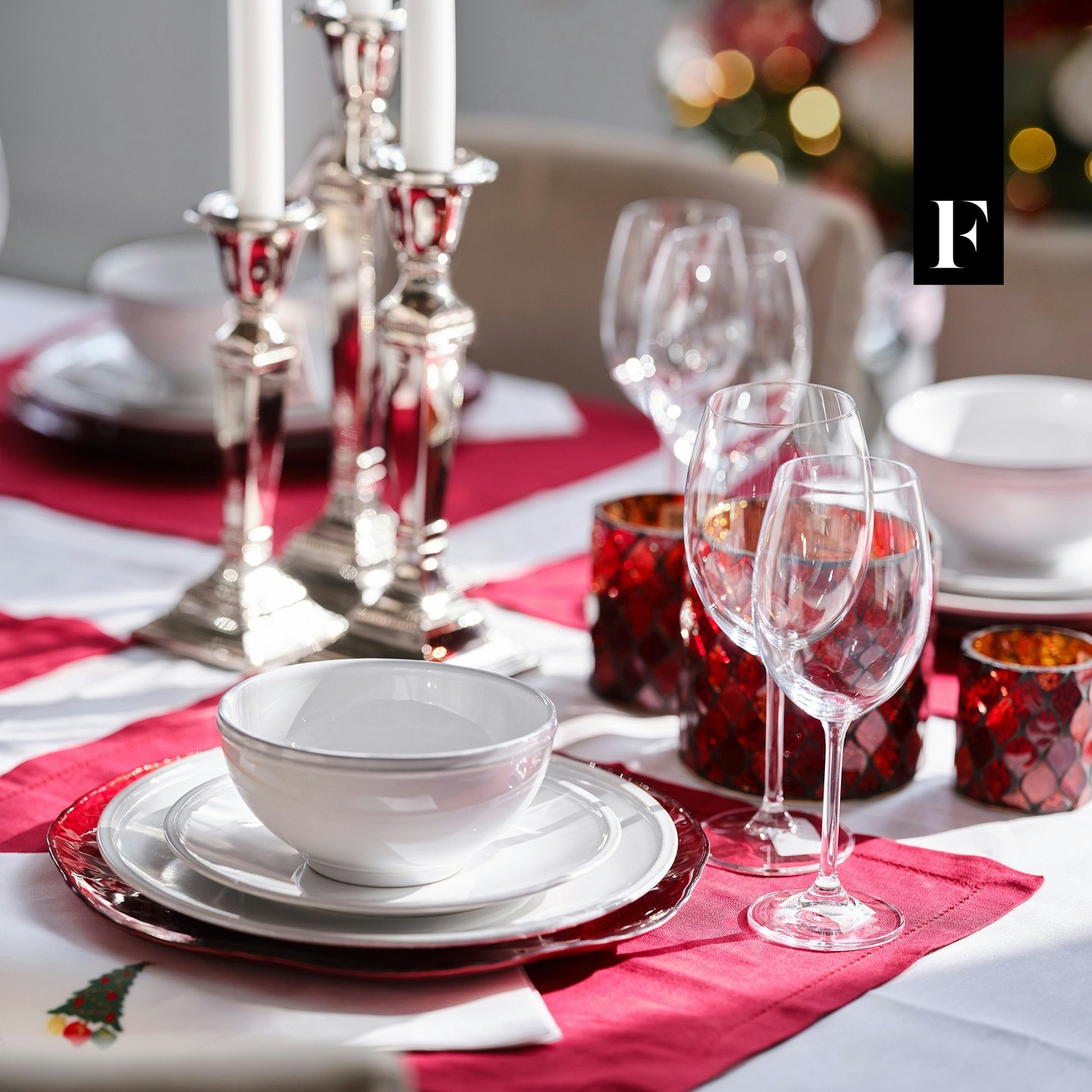 ðŸ½ï¸ âœ¨ At FLAMANT, weâ€™ve embraced the timeless charm of traditional reds, greens, and whites 