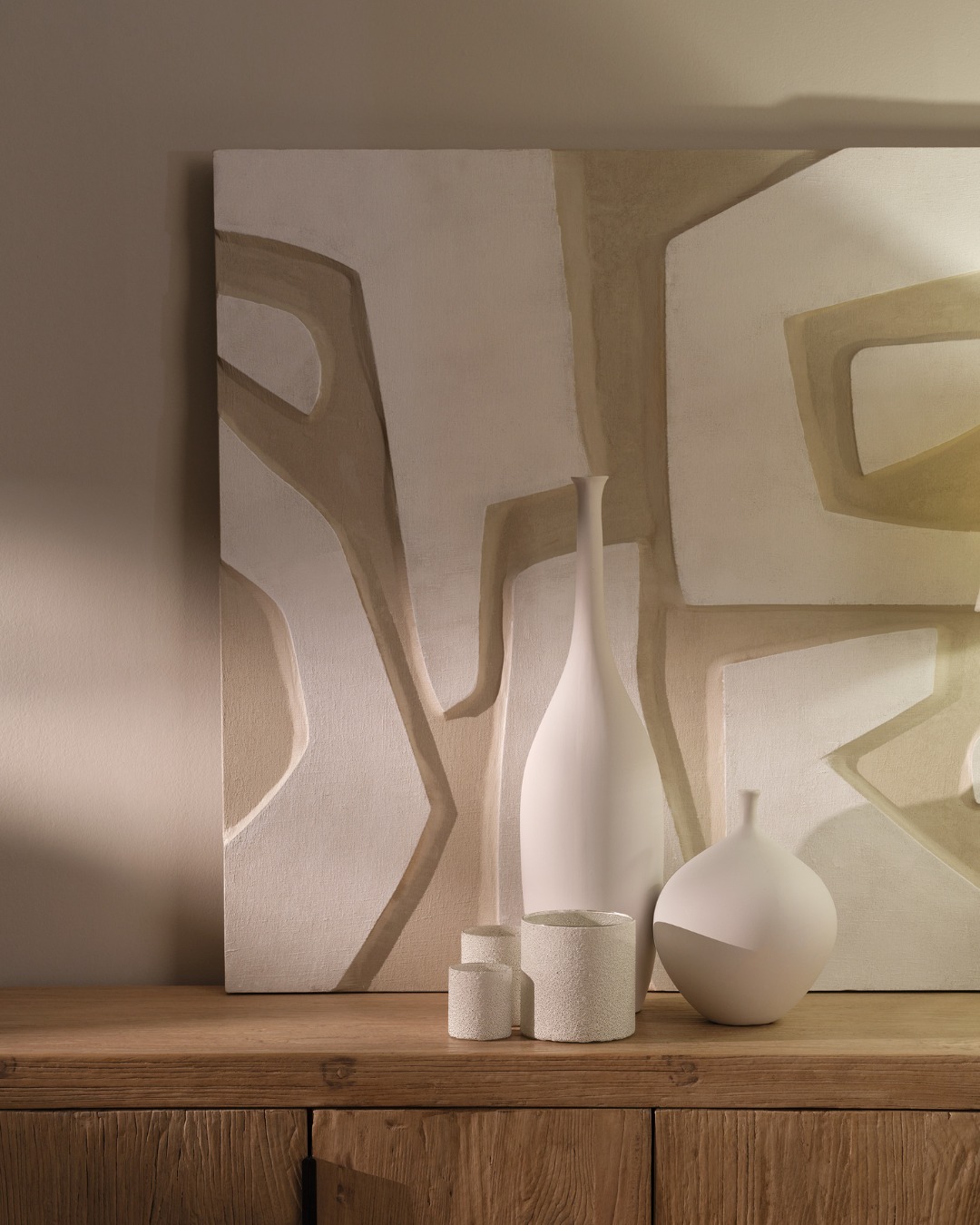 Reflecting one of 2025’s key design trends, organic and earthy tones continue to shape interiors, ad