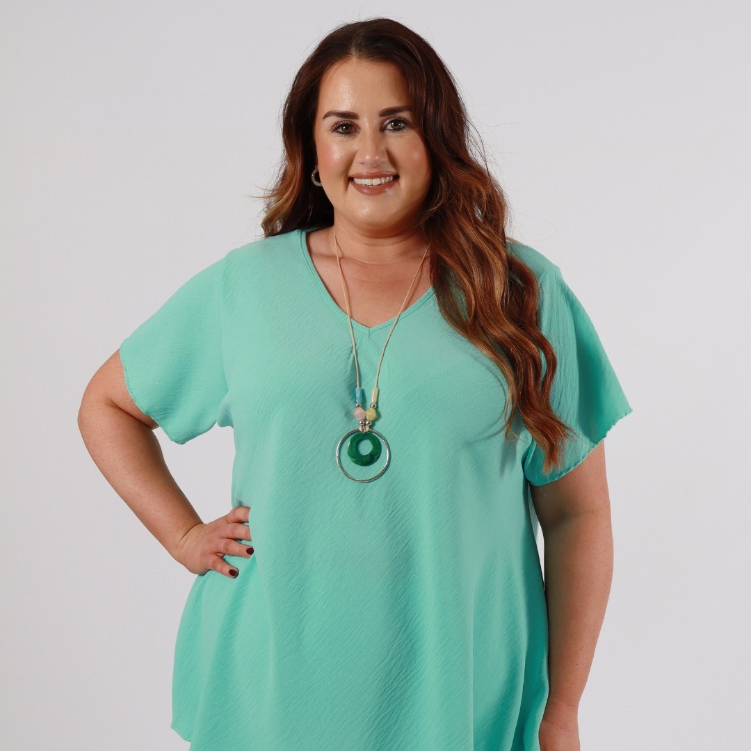 😍 😱 €17 Nina Blouses 😍 😱
We're excited to be offering our infamous Nina Blouses at such an amazi