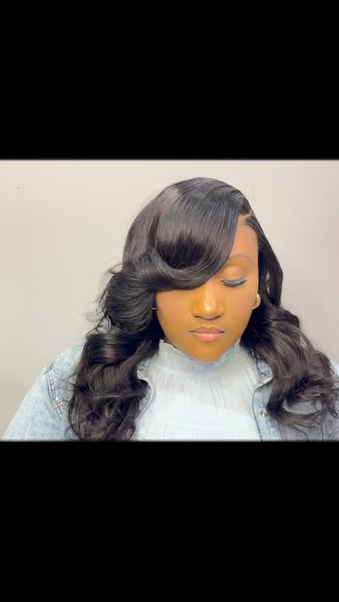 Hershe wig styled 🥰💕 \n\n13x6 frontal wig! Click the link in bio to purchase #wig #wiginstall