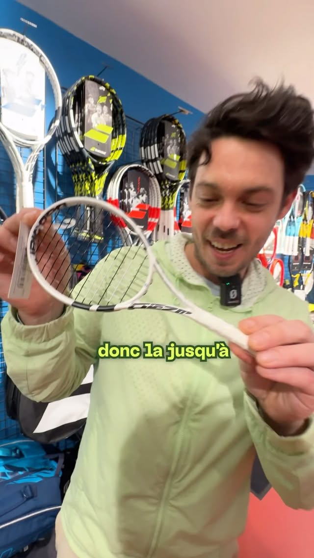Tu as un enfant qui joue au tennis et tu veux lui offrir des cadeaux pour NoÃ«l ? ðŸŽ„ðŸŽ¾

On a TOU