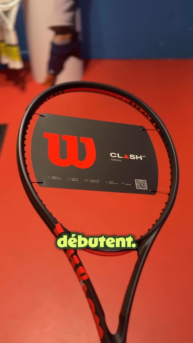 La meilleur raquette de tennis pour les joueurs dÃ©butants ? 

La Wilson Clash V3 ! ðŸŽ¾

Elle est d