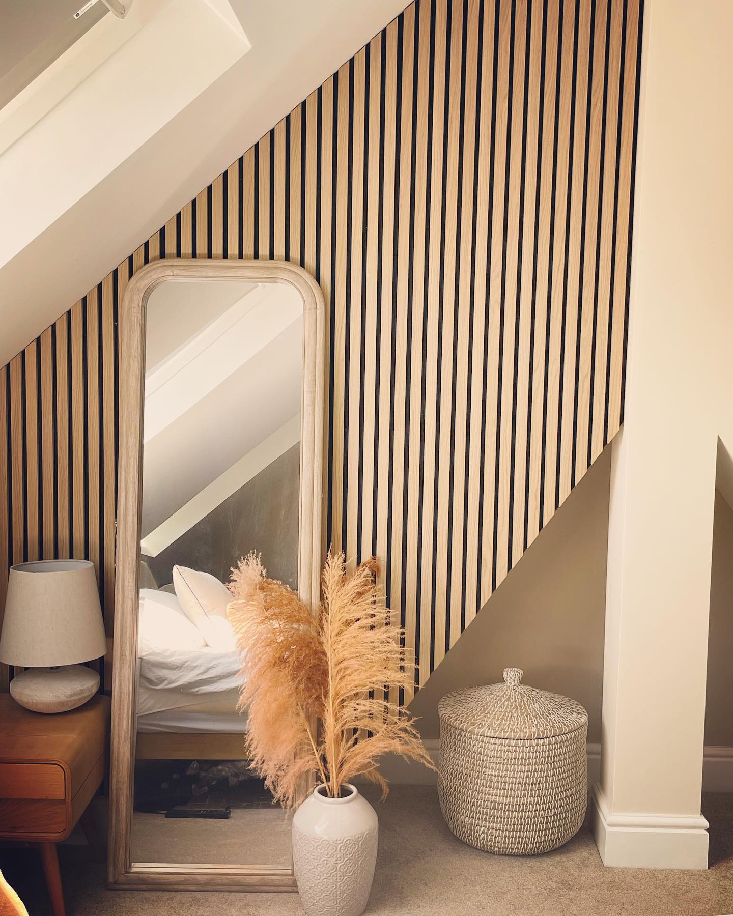 Who loves a bit of panelling? 
🙋🏼‍♀️ I do! 
Just a little snippet of our bedroom, not complete yet