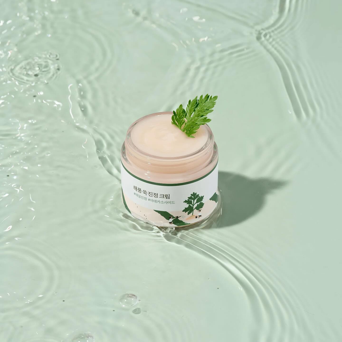🌱 ROUND LAB Mugwort Calming Cream 🌱\n\n980 грн за 80 мл\n\nЦей загоювальний крем забезпечує глибок