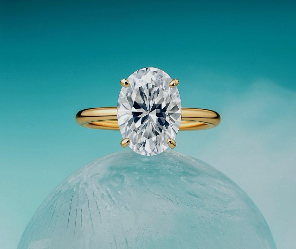 A modern classic with mesmerizing brilliance. The emerald cut reveals elegance in every facet — for 