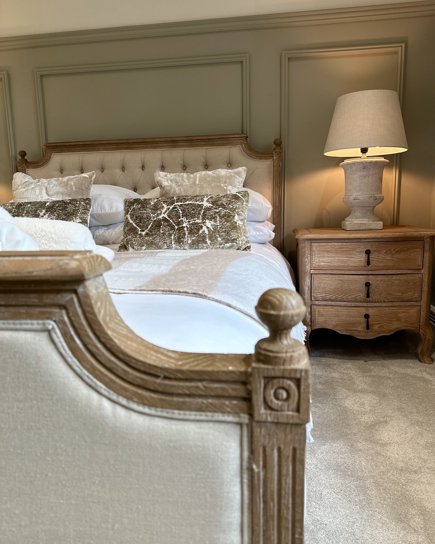 GUEST ROOM - complete âœ… 
This was a nice little project for me and my grandad and itâ€™s turned ou