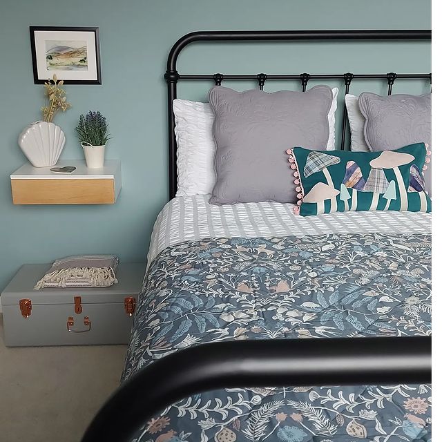 So, the guest bedroom is nearly finished. New prints being framed and a few finishing touches but th