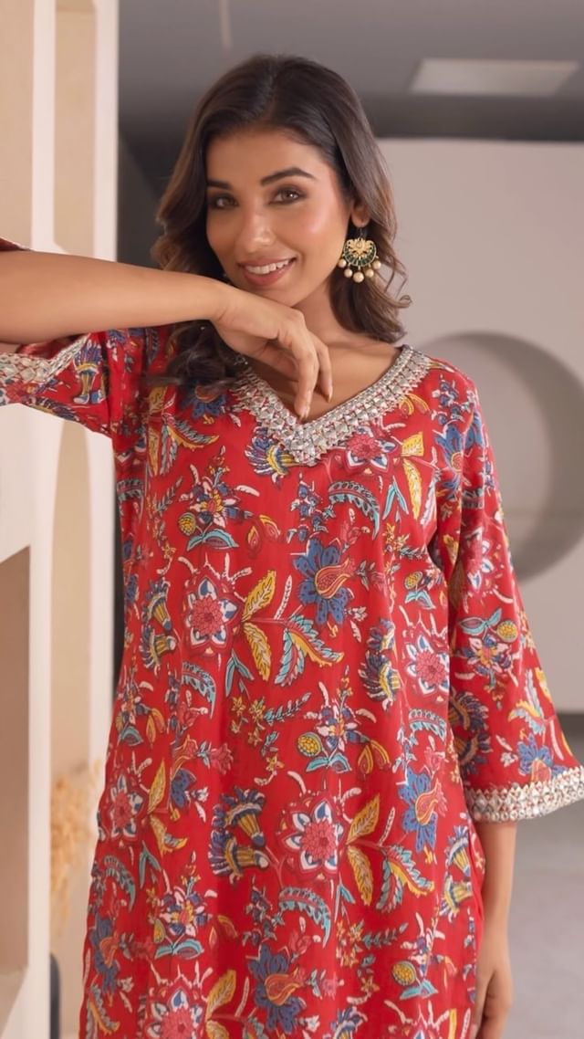 Draped in elegance with this red embroidered Jaipuri kurti and pant set 🌸✨. Embrace tradition with 