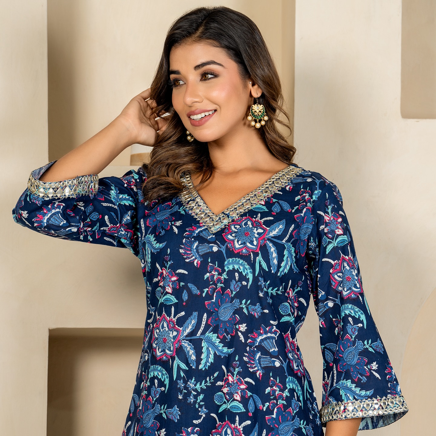 Draped in elegance with this navy blue embroidered Jaipuri kurti and pant set 🌸✨. Embrace tradition