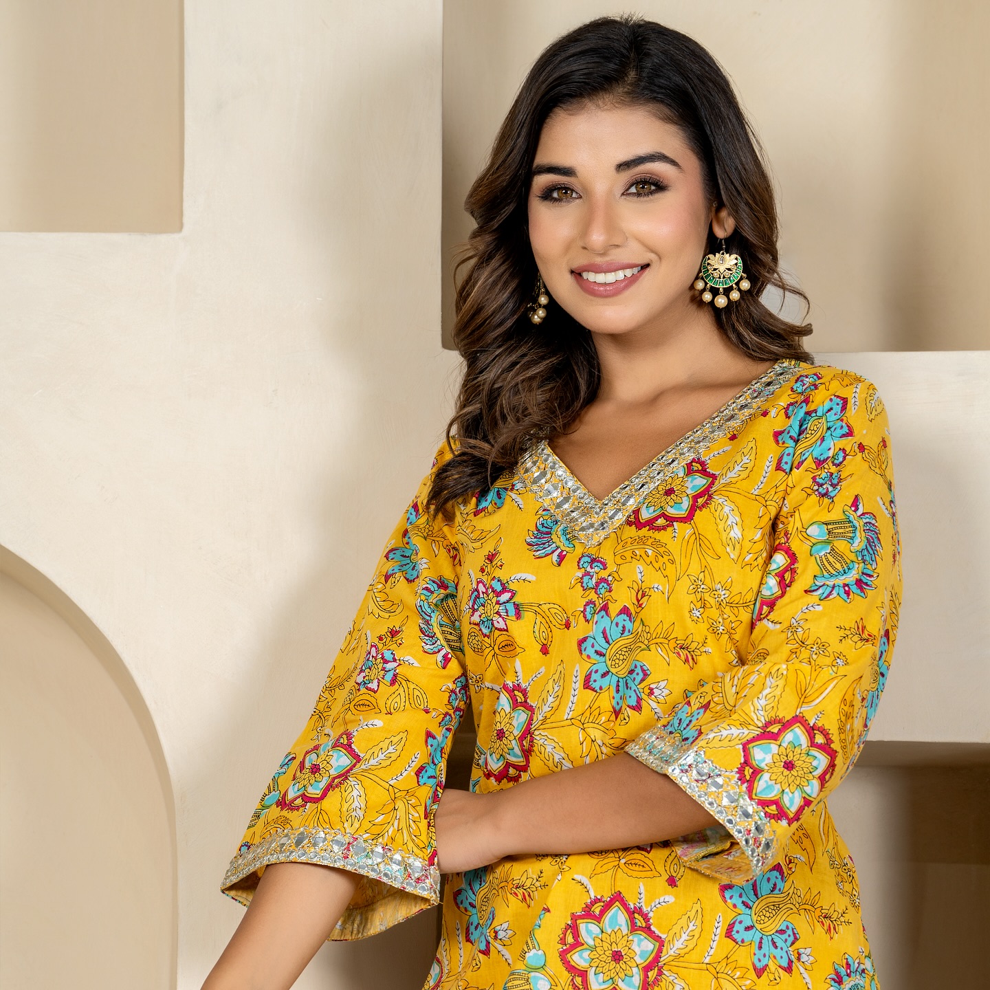 Draped in elegance with this yellow embroidered Jaipuri kurti and pant set 🌸✨. Embrace tradition wi