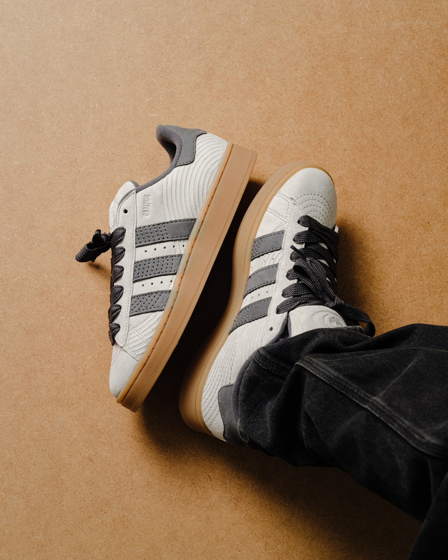 ADIDAS CAMPUS 00S⁠
⁠
Size 36 2/3 - 44 2/3 * 109,00 €⁠
⁠
Link in bio.