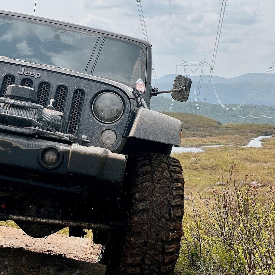 Jeep Wrangler with #TrailFX XV95 winch
📷: @savagethejk
#savagethejk #jeep #jeepwrangler #jeepjk #jk