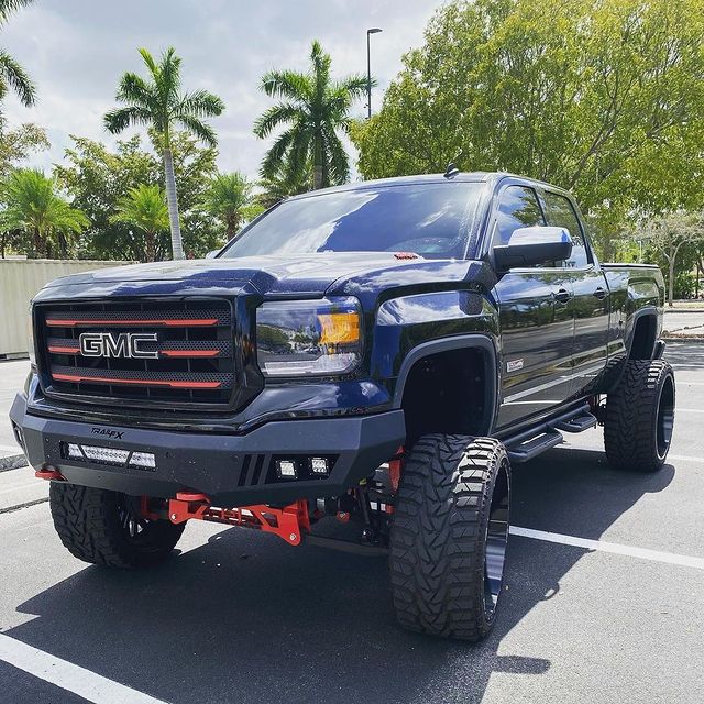 Have you heard? #FrontEndFriday is here! This week is featuring a killer build by @rnpsierra ðŸ”¥ðŸ”