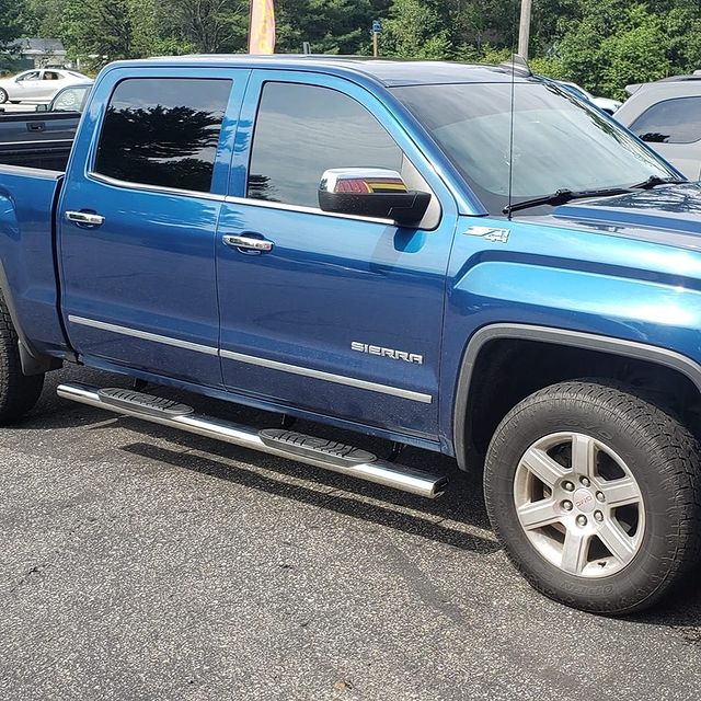 GMC Sierra with #TrailFX side steps
ðŸ“·: Jam-Audio Brunswick
#Brunswick #Maine #Shoplocal #gmcsierr