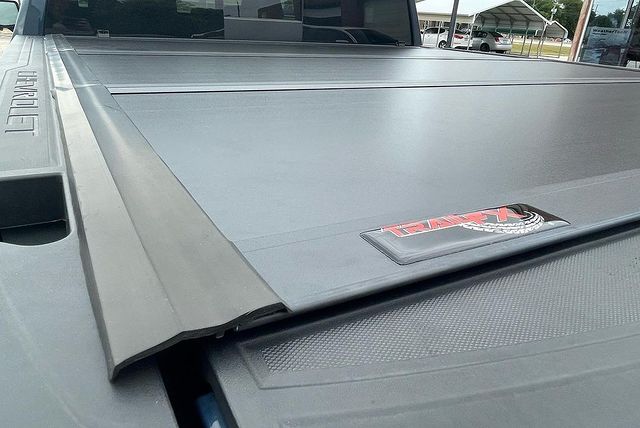 Repost: @truckstuff2882 

TrailFX Premium Flush Tonneau Cover featured on the 2019 Chevrolet Silvera