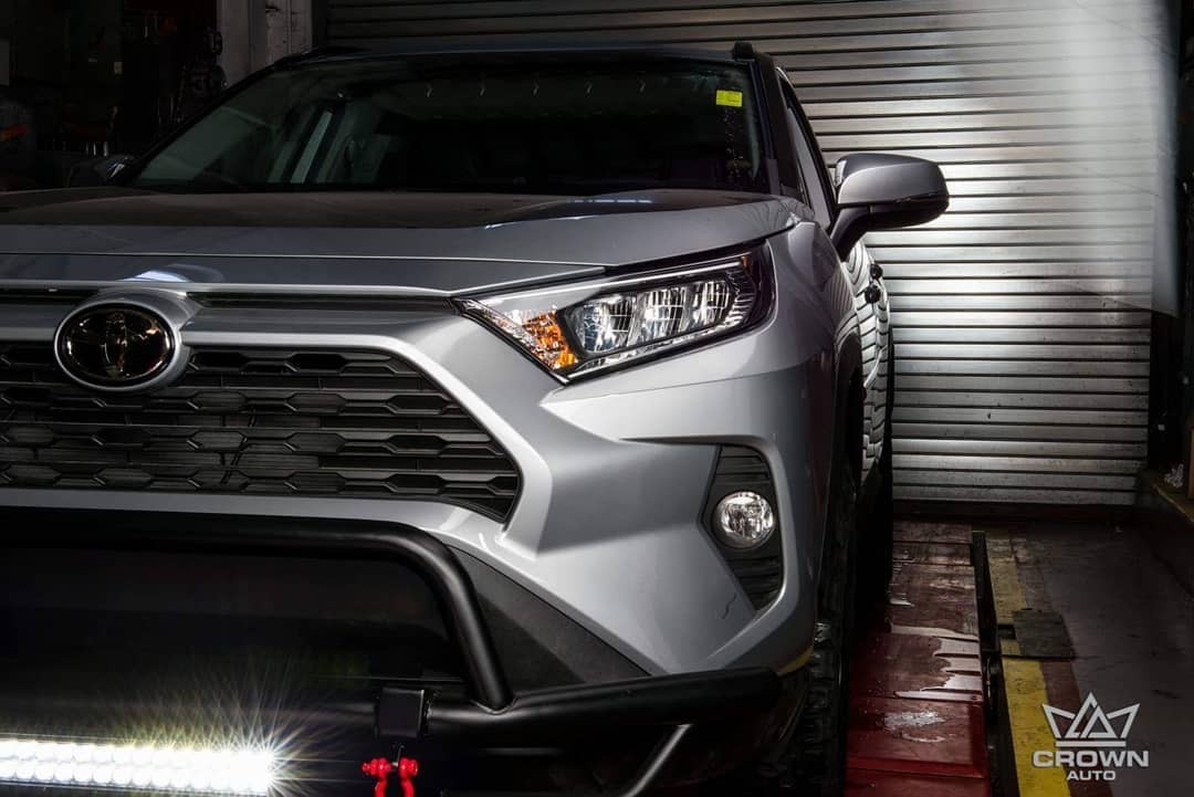 RAV4 with #TrailFX LED Light Bar

Right now save $25 via rebate on TrailFX LED Lights ðŸ˜Ž
ðŸ“·: @cr