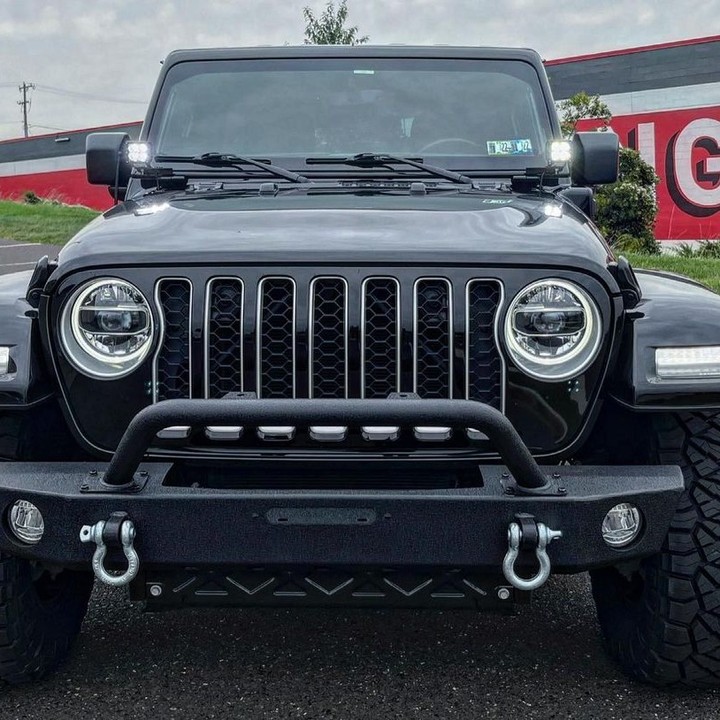 Jeep Wrangler with #TrailFX LED cube lights
ðŸ“·: @streetroadacc 
#feasterville #pennsylvania #shopl