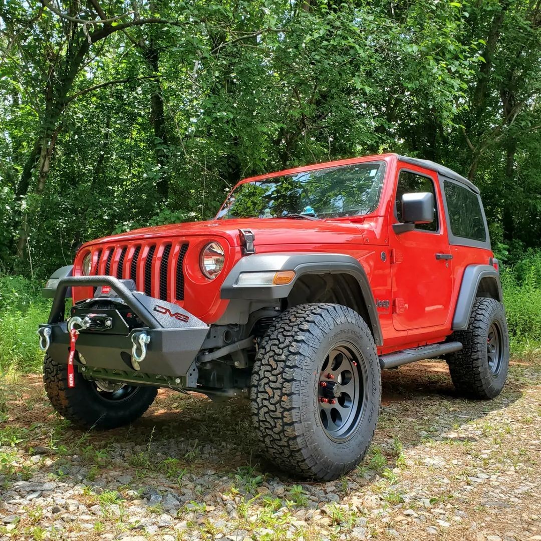 2022 Jeep Wrangler with #TrailFX side steps 🧨🧨🧨
📷: @orw_marietta
#offroadwarehouse #shoplocal #o