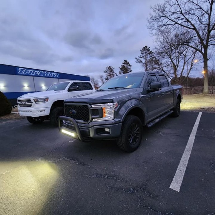 Ford F150 with #TrailFX bull bar and 20" LED light bar
ðŸ“·: @trucktoyz_unlimited 
#rockyhill #conne