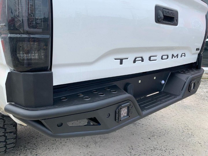 For #tacotuesdayðŸŒ® on 2/22/22, here's a Tacoma with a #TrailFX prerunner rear bumper ðŸ”¥

ðŸ“¸: @