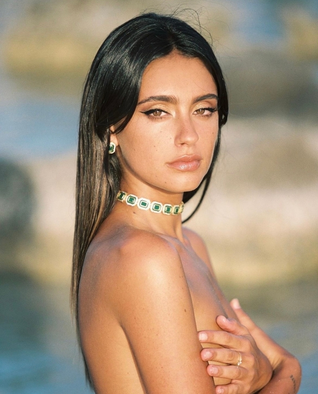 Our forever classic emerald green Sharnee Set…

The emerald green Sharnee Set is truly a forever cla