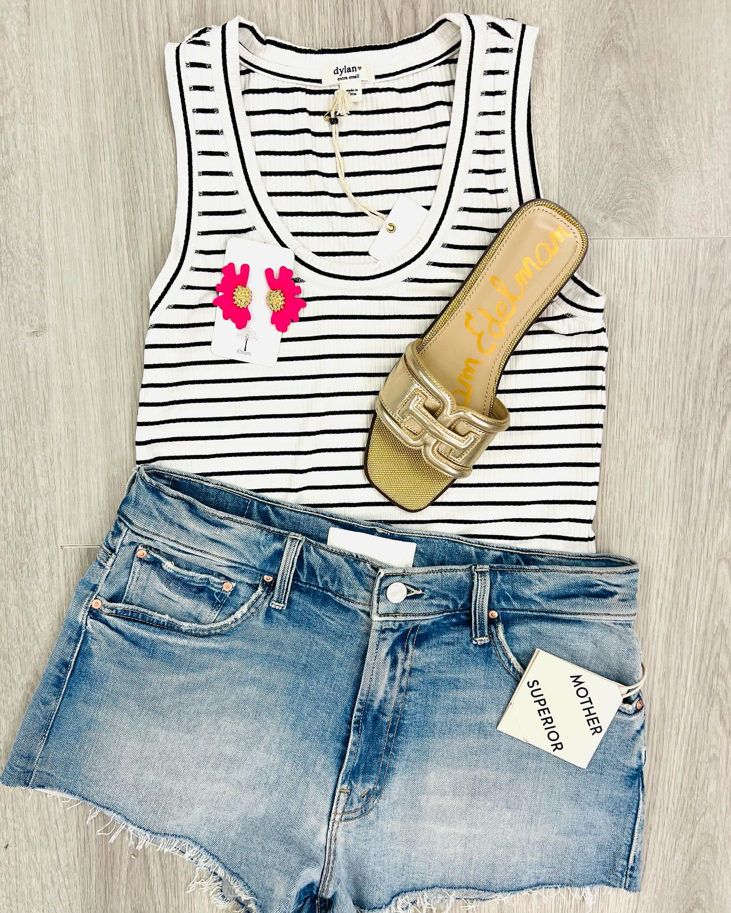 Thursday STRIPES🌺🌺🌺
